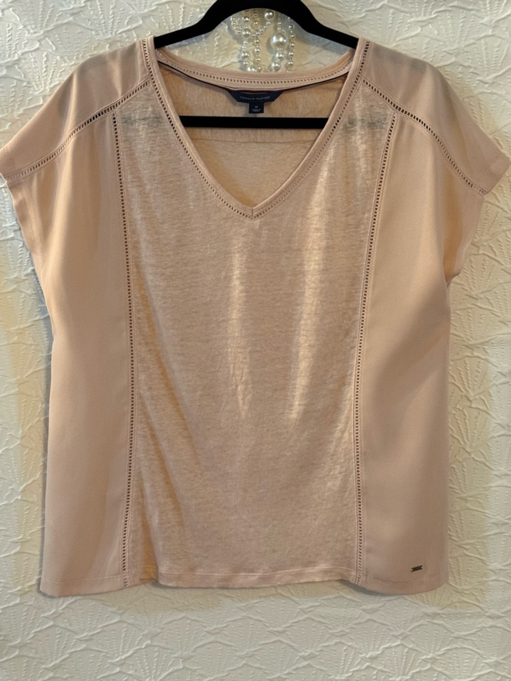 Tommy Hilfiger Blush Pink V-Neck Short Sleeve Top PTP: 20” L: 24” 💯 Linen